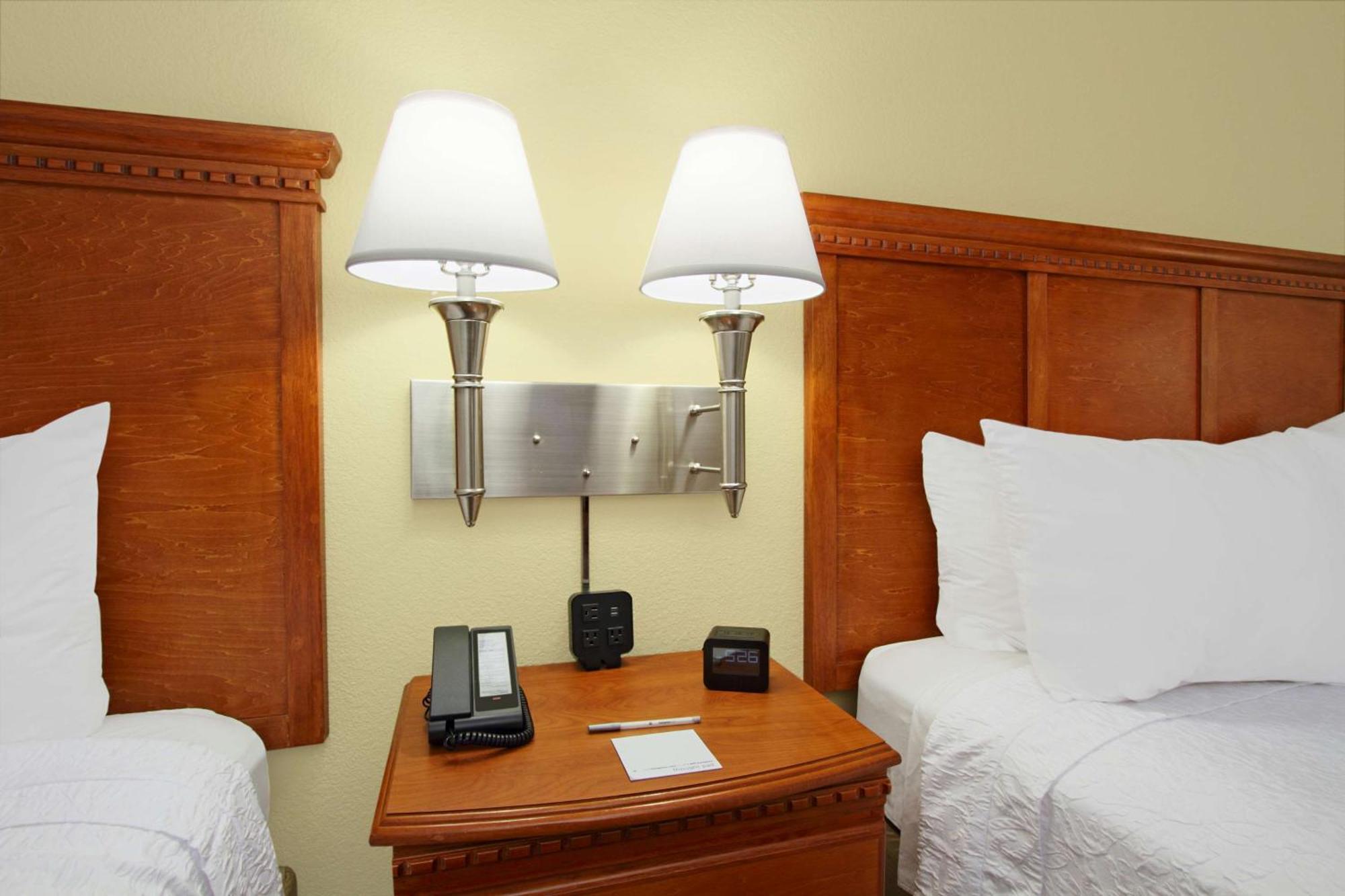Hampton Inn Ashtabula Austinburg Buitenkant foto